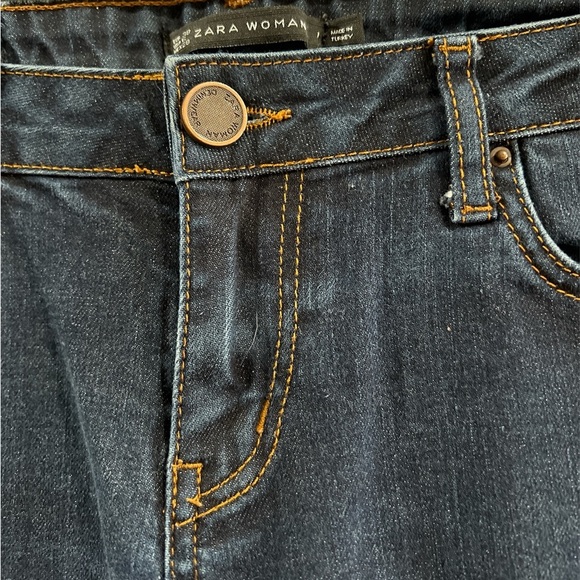 Zara Skinny Jeans - Size 6 . Great condition, very flattering - Picture 4 of 9